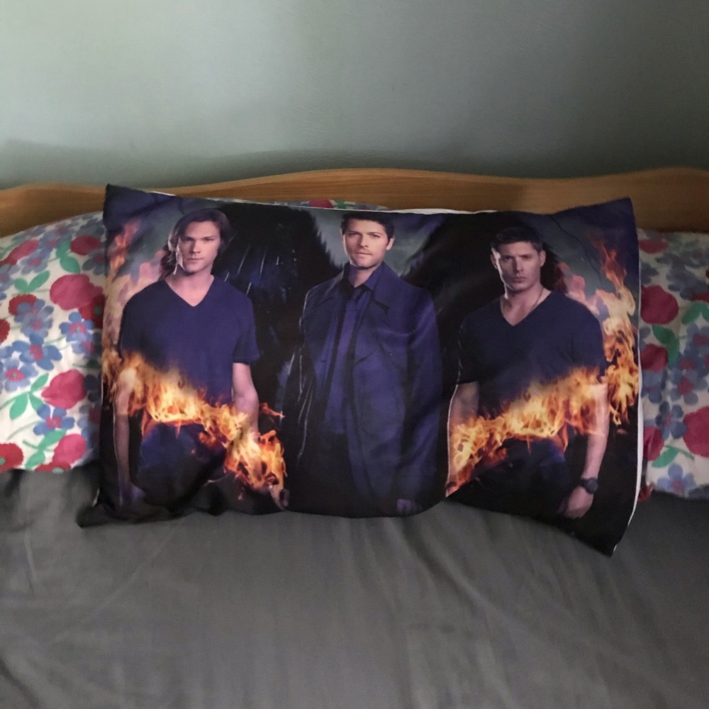 Supernatural “Team Free Will” pillowcase